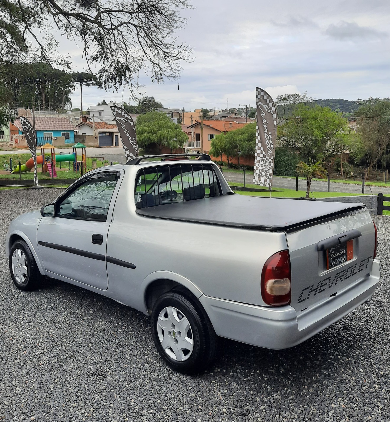 Pick-Up Corsa 1.6 2003 - Versátil E Bem Conservada