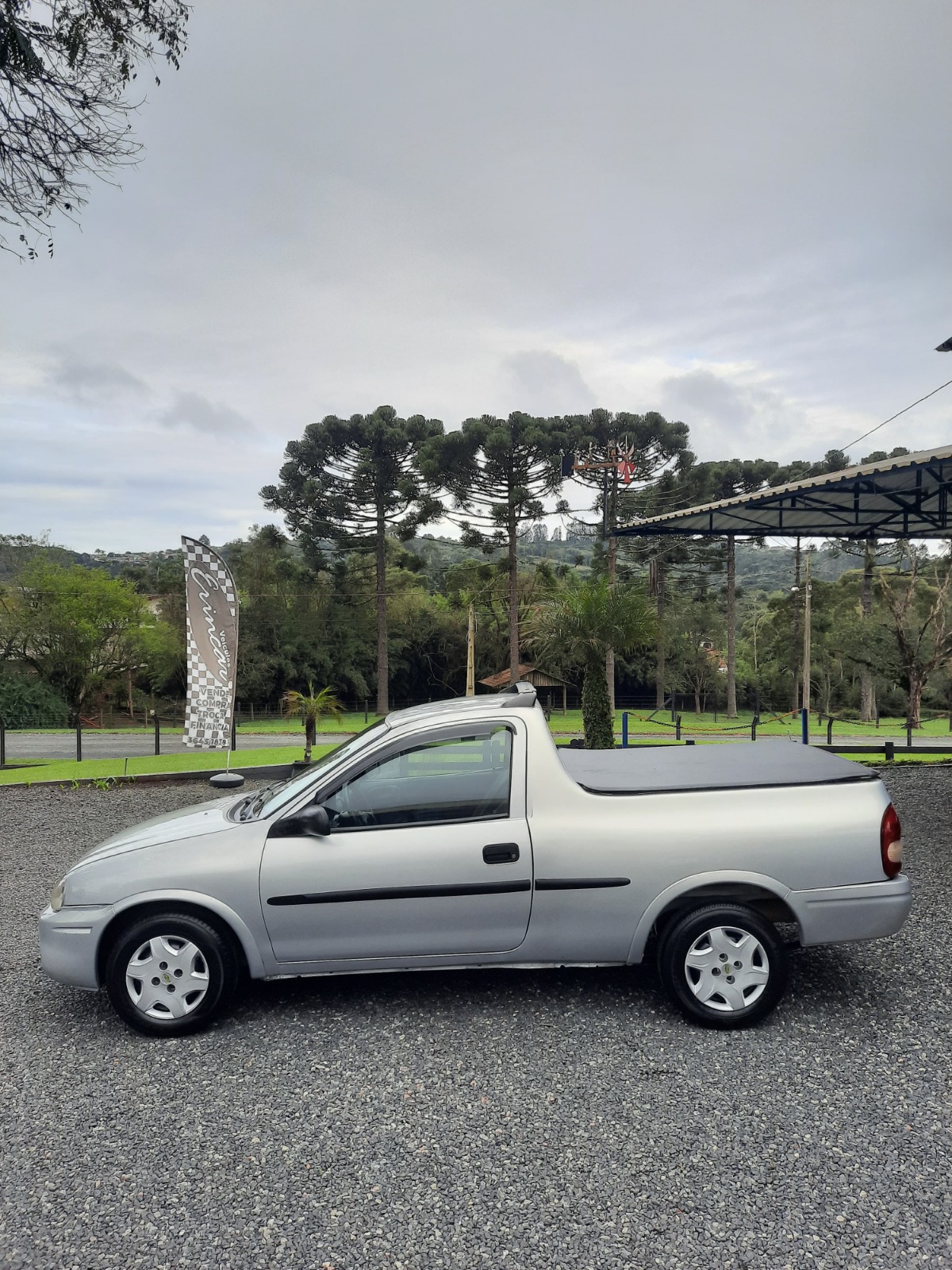 Pick-Up Corsa 1.6 2003 - Versátil E Bem Conservada