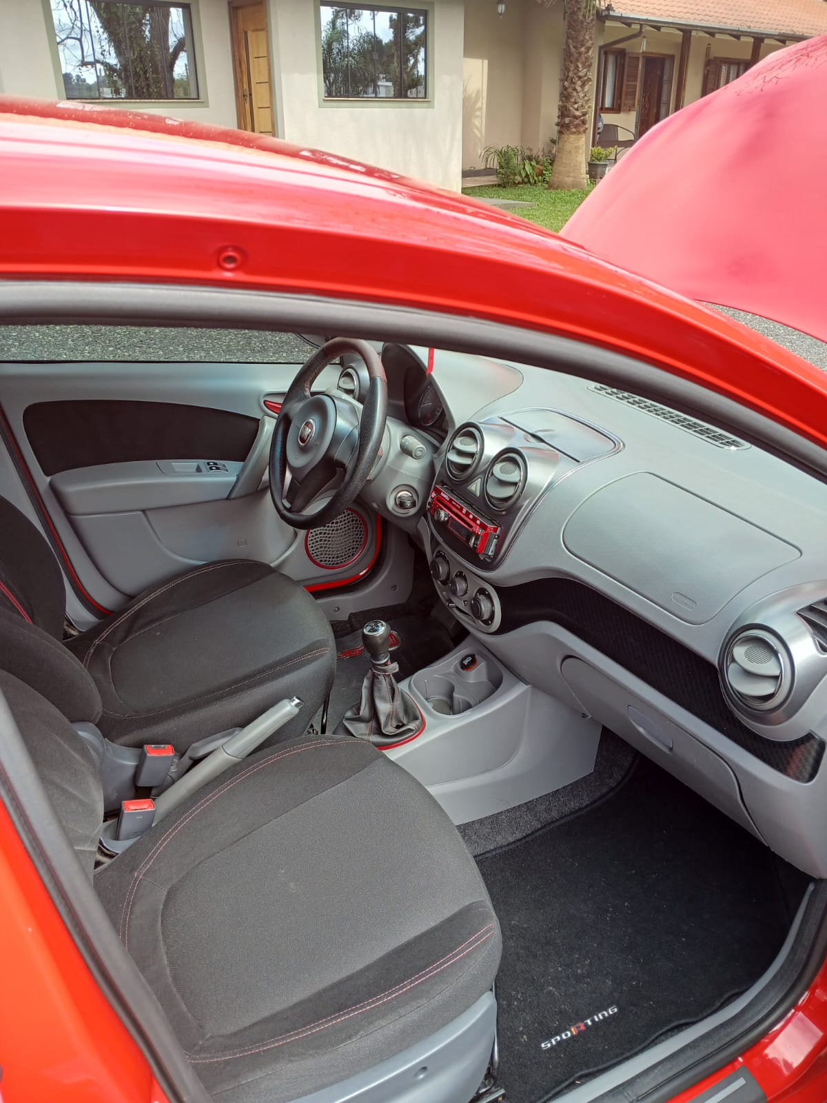 Fiat Palio Sporting 1.6 2014 - Esportividade, Segurança E Potência E-Torq!
