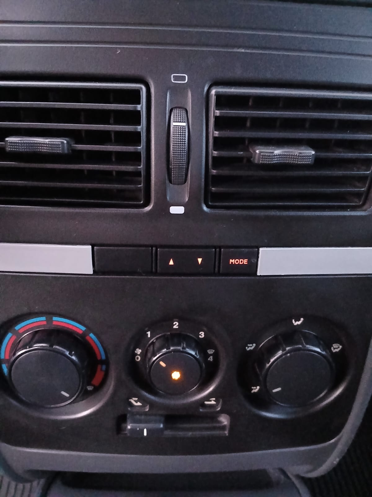 Fiat Idea Elx 1.4 2007 Espaço, Conforto E Praticidade Para Toda A Família!